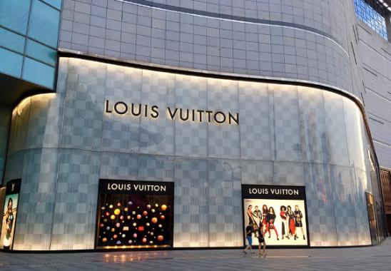 疫情期间奢侈品大幅度涨价,疫情下奢侈品行业为何销售火爆