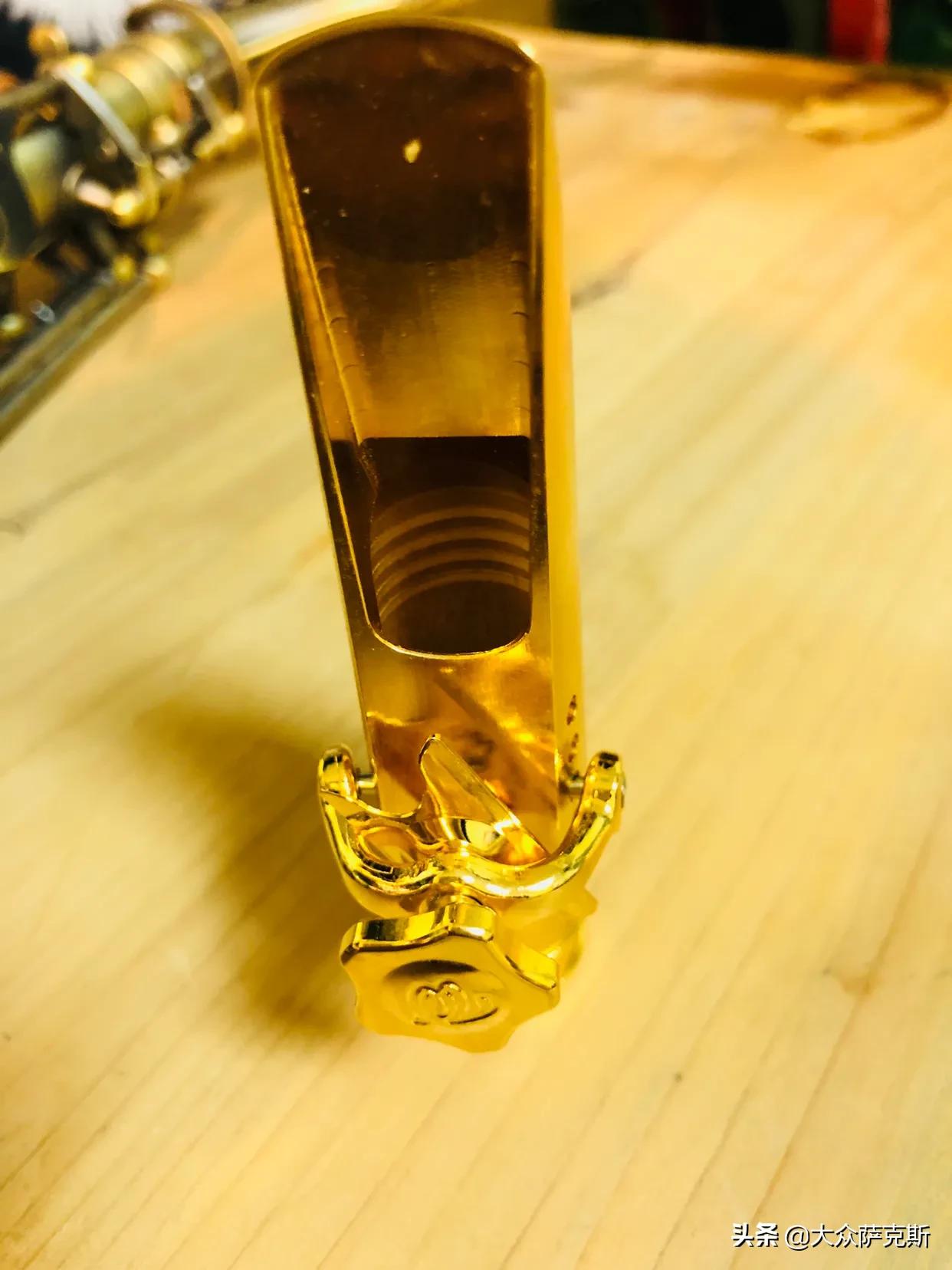 萨克斯初学者如何弹奏简谱,萨克斯怎样练习笛头