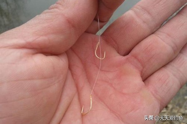 春季手竿拉翘嘴，就用这几招，连竿上鱼实在太牛气