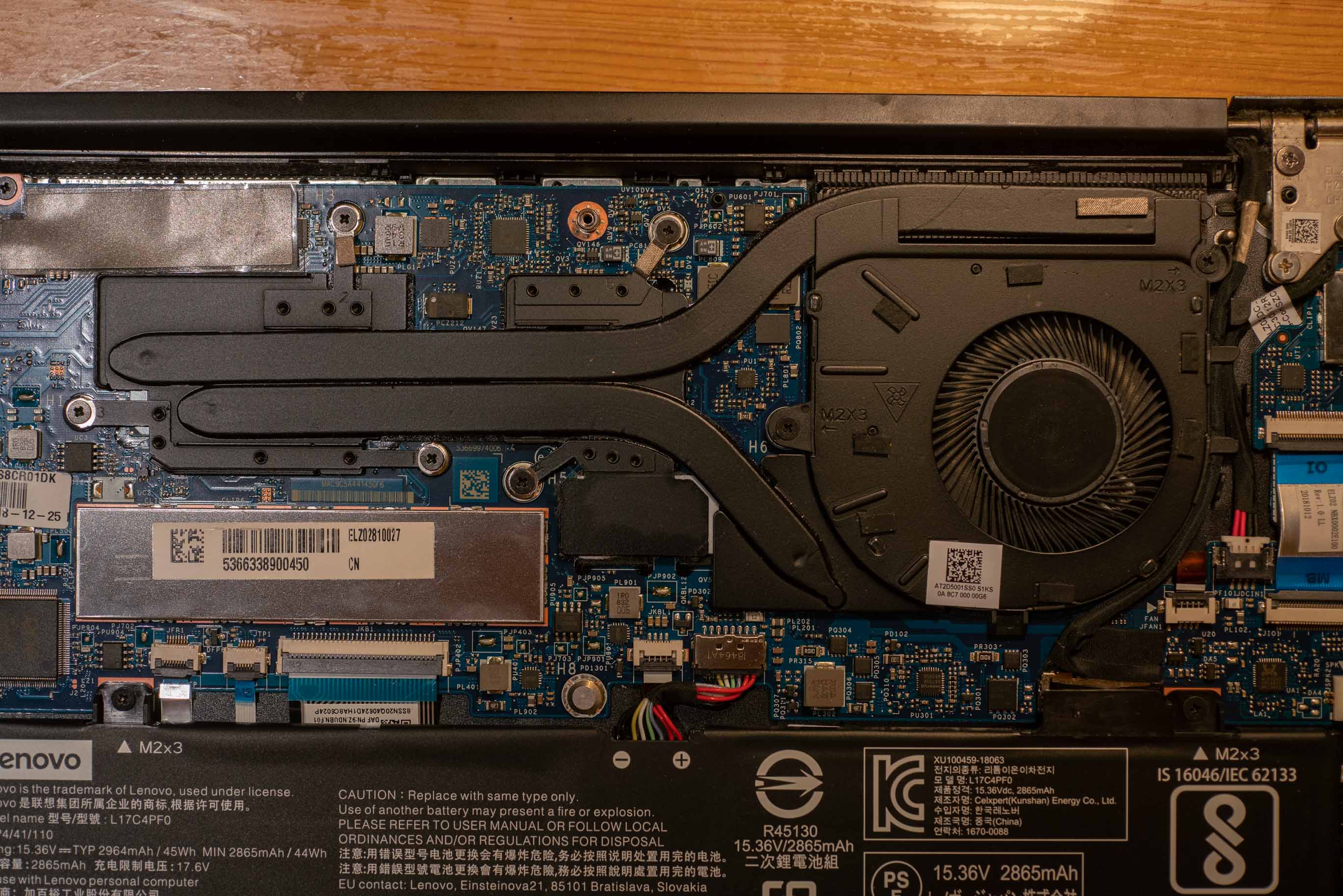 信越硅脂7921与7868哪个好,给电脑涂硅脂