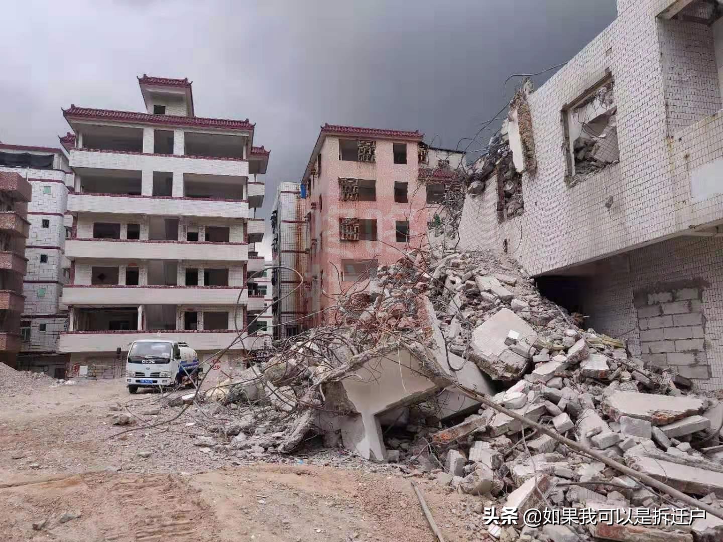 商品房四周都是回迁房可以买吗,回迁房和正规的商品房有什么区别