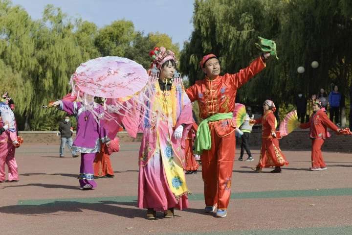 鞍山铁东有秧歌队吗,辽宁鞍山秧歌赛事