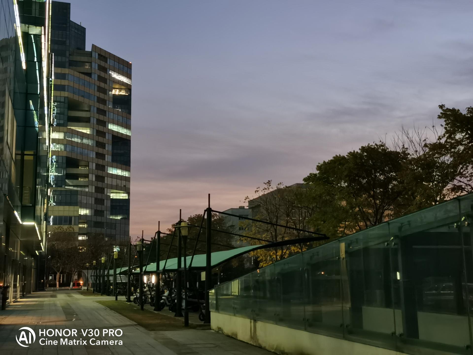 荣耀v30pro5g值不值得买,荣耀v30pro5g缺点与不足