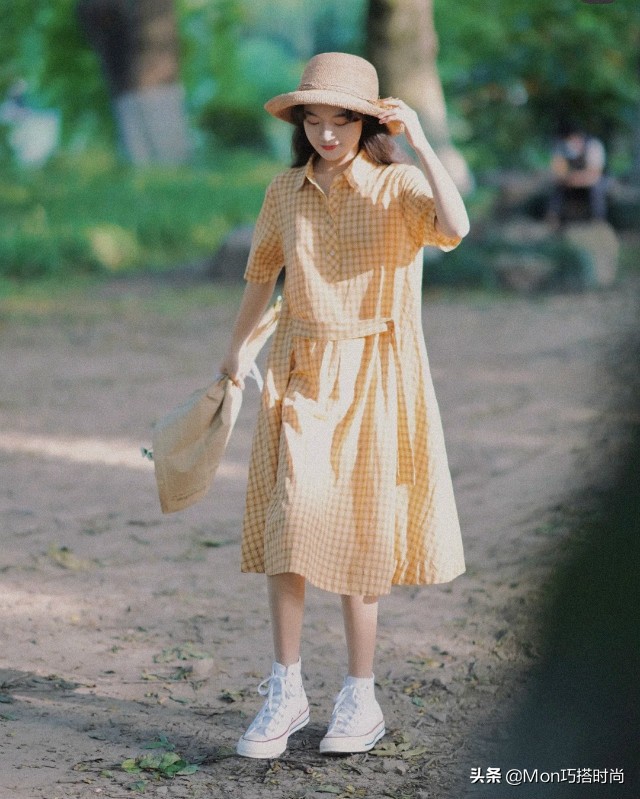 圆脸适合的帽子帽檐,脸尖戴什么针织帽子好看