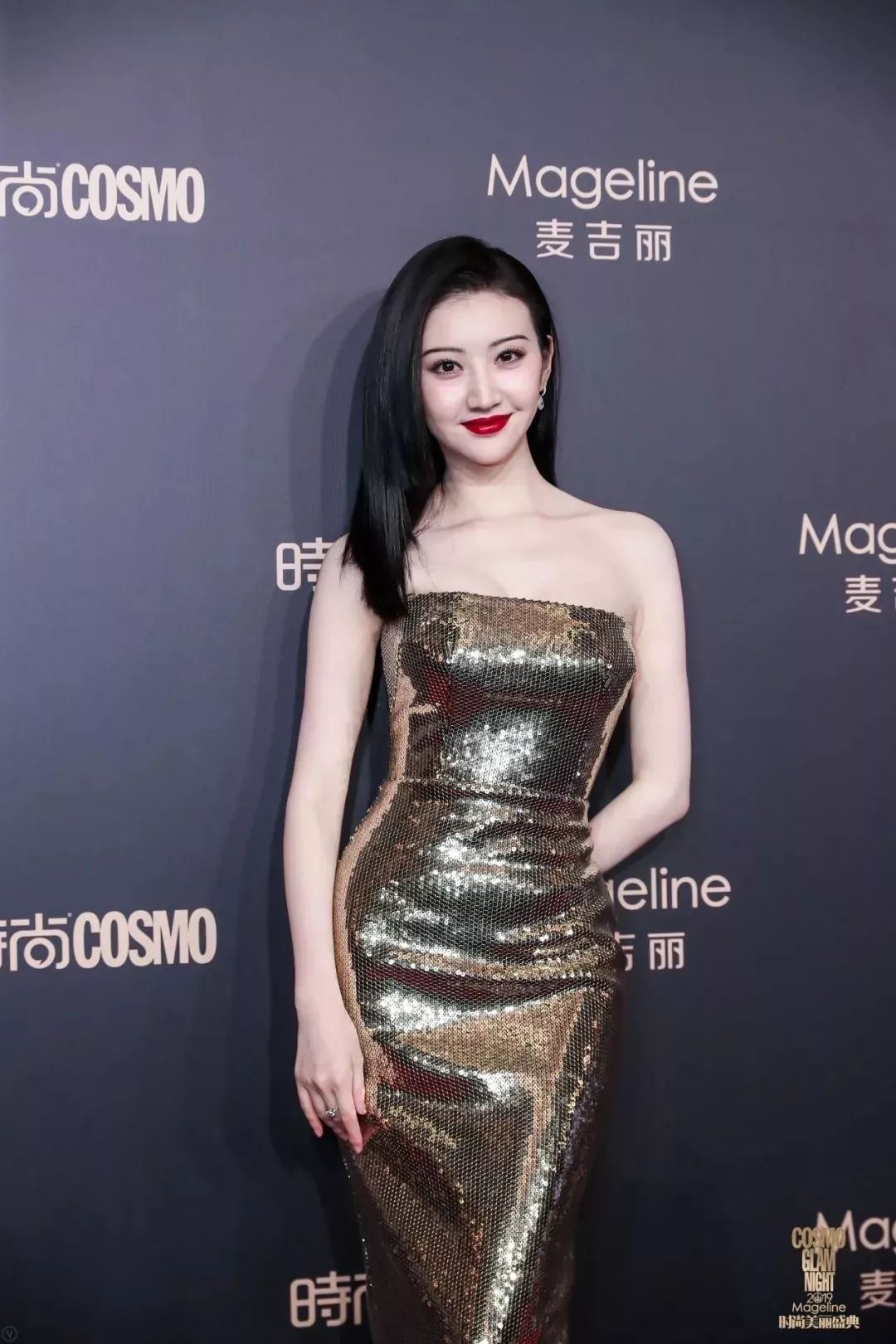 孟美岐口红,全网都在求的口红颜色八支