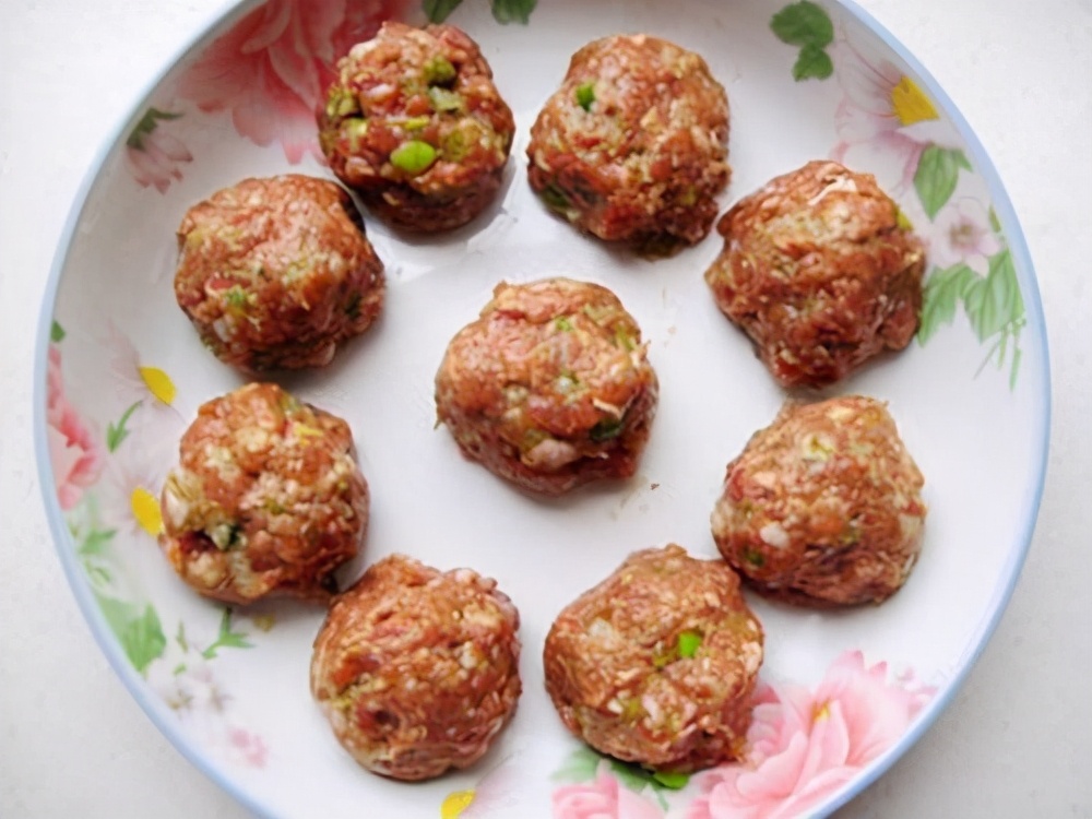 博美狗狗剪完毛的第二天呕吐,戈赞现状