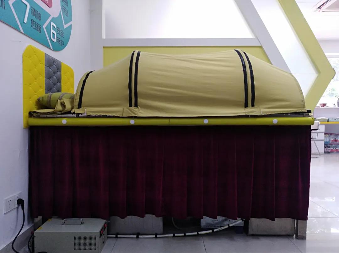 逆天的懒人黑科技！可在床上大小便，自动排污、清洗屁屁