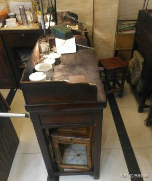 一开就是40年，这家态度超级差的民间银饰店总是人满为患