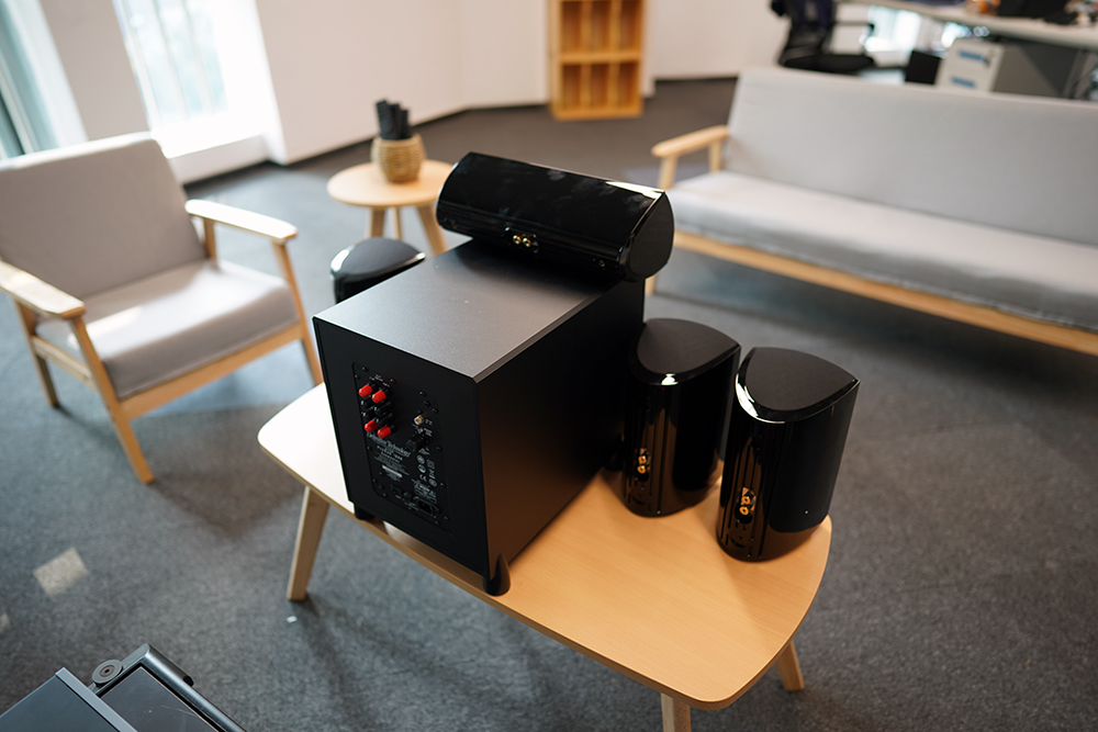 巨婴的电影叫什么名字,巨婴电影叫什么名字