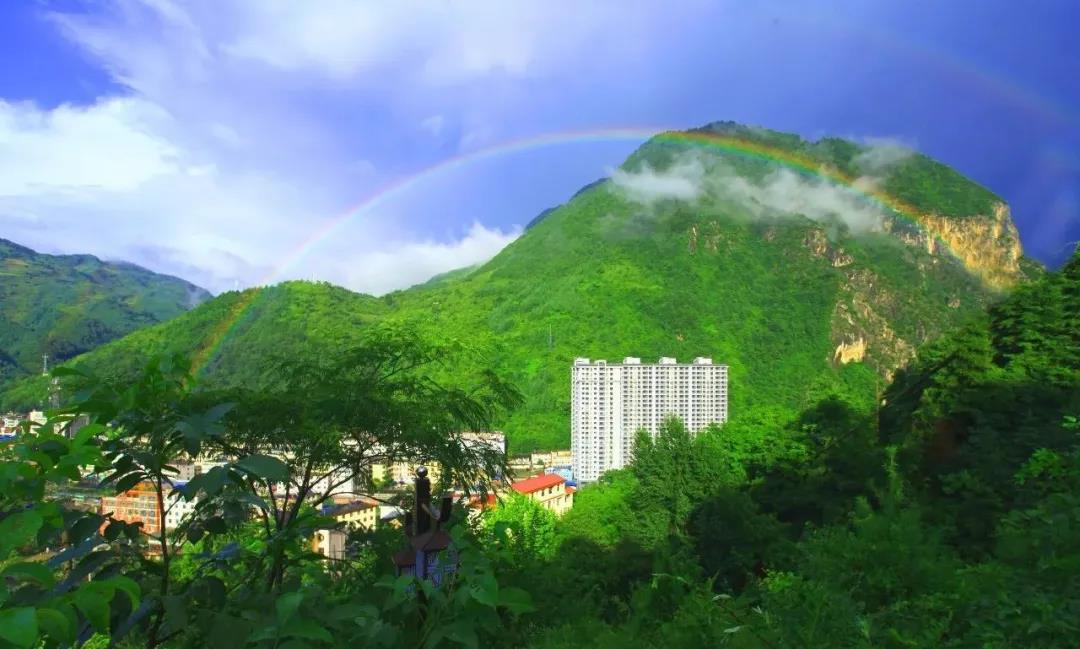 街拍美容师,可爱的街拍美容师