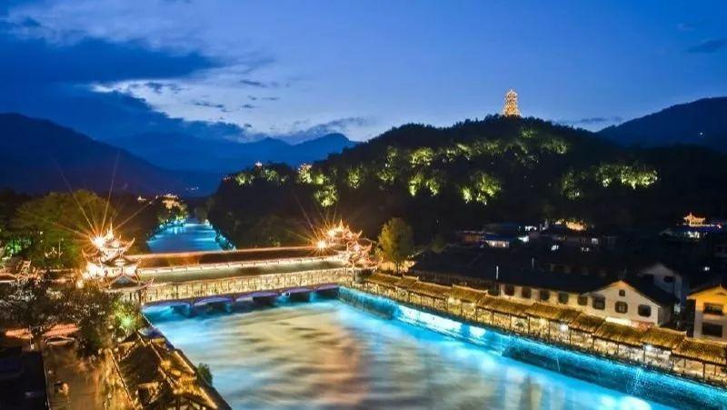 成都美女买房,成都买房女生