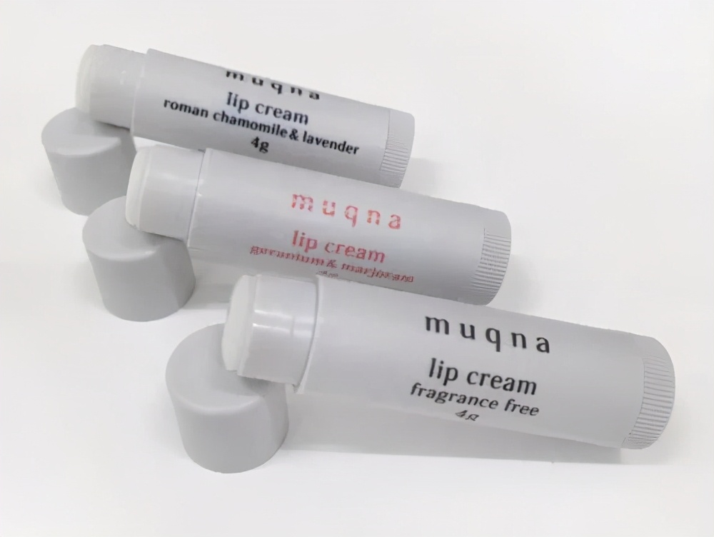 防干裂唇炎润唇膏,最近比较火的湿润嘴唇的唇膏