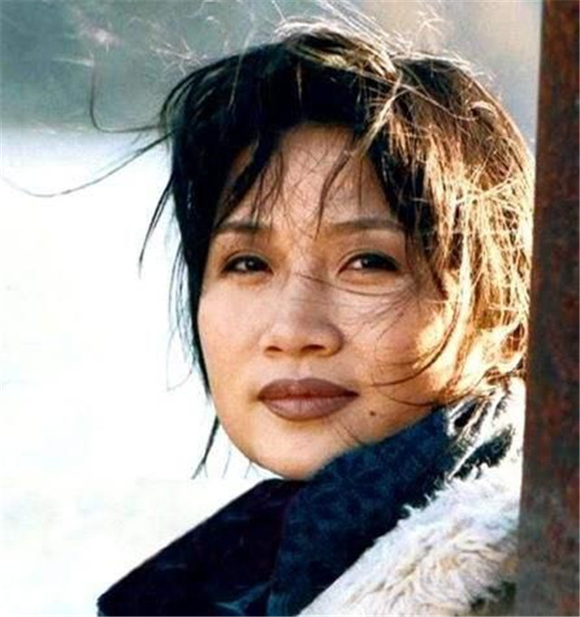 削发为尼23年——《青藏高原》女歌手李娜的戏剧人生