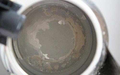 淋浴头除水垢小妙招,小妙招除水垢技巧