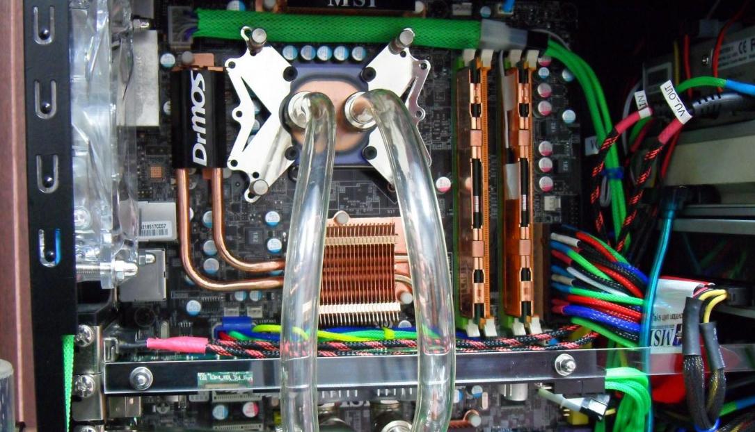 thermaltake水冷散热器怎么样,水冷散热器哪个比较稳定