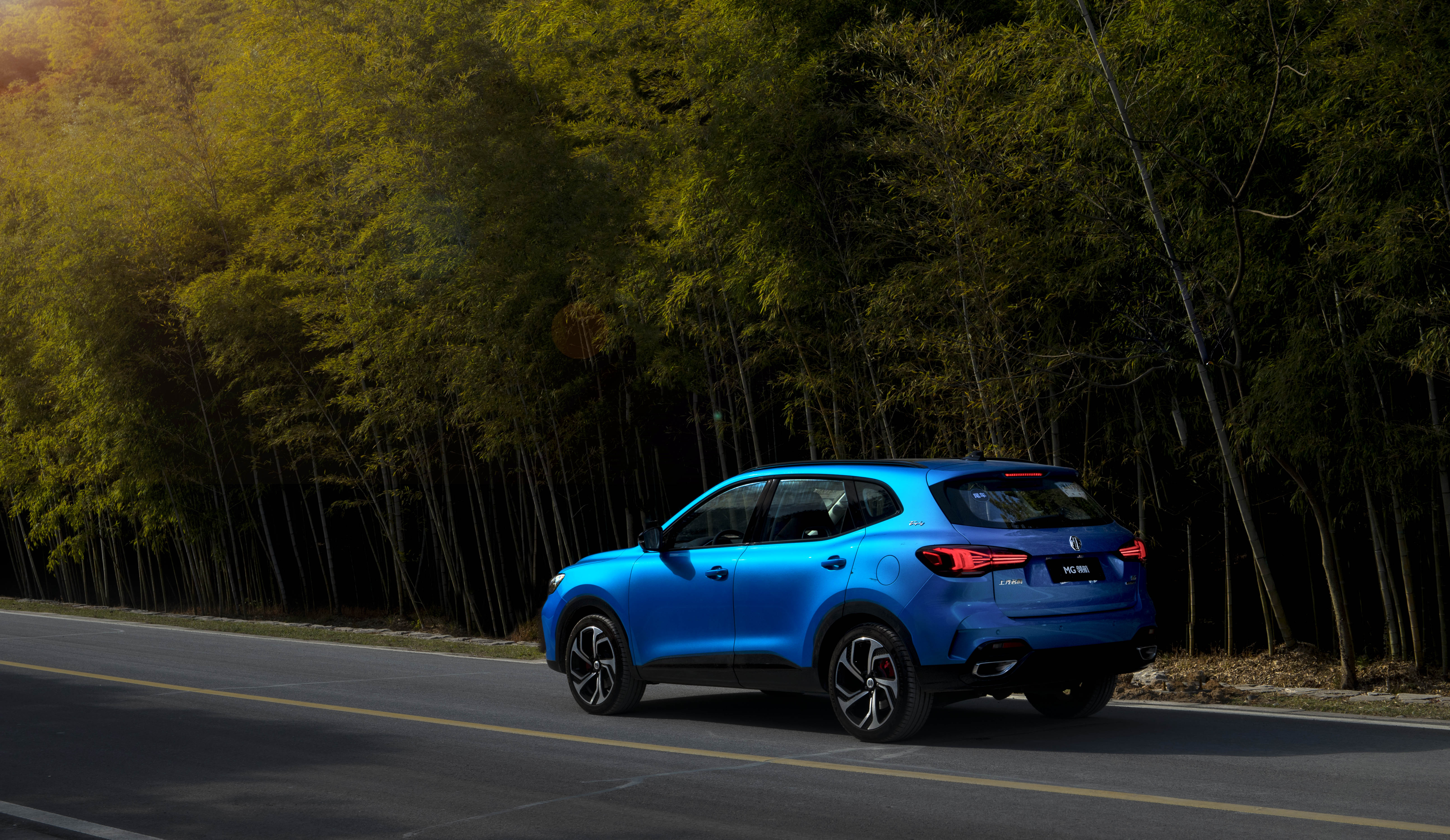 试驾mg领航新能源,mg领航手动挡测评