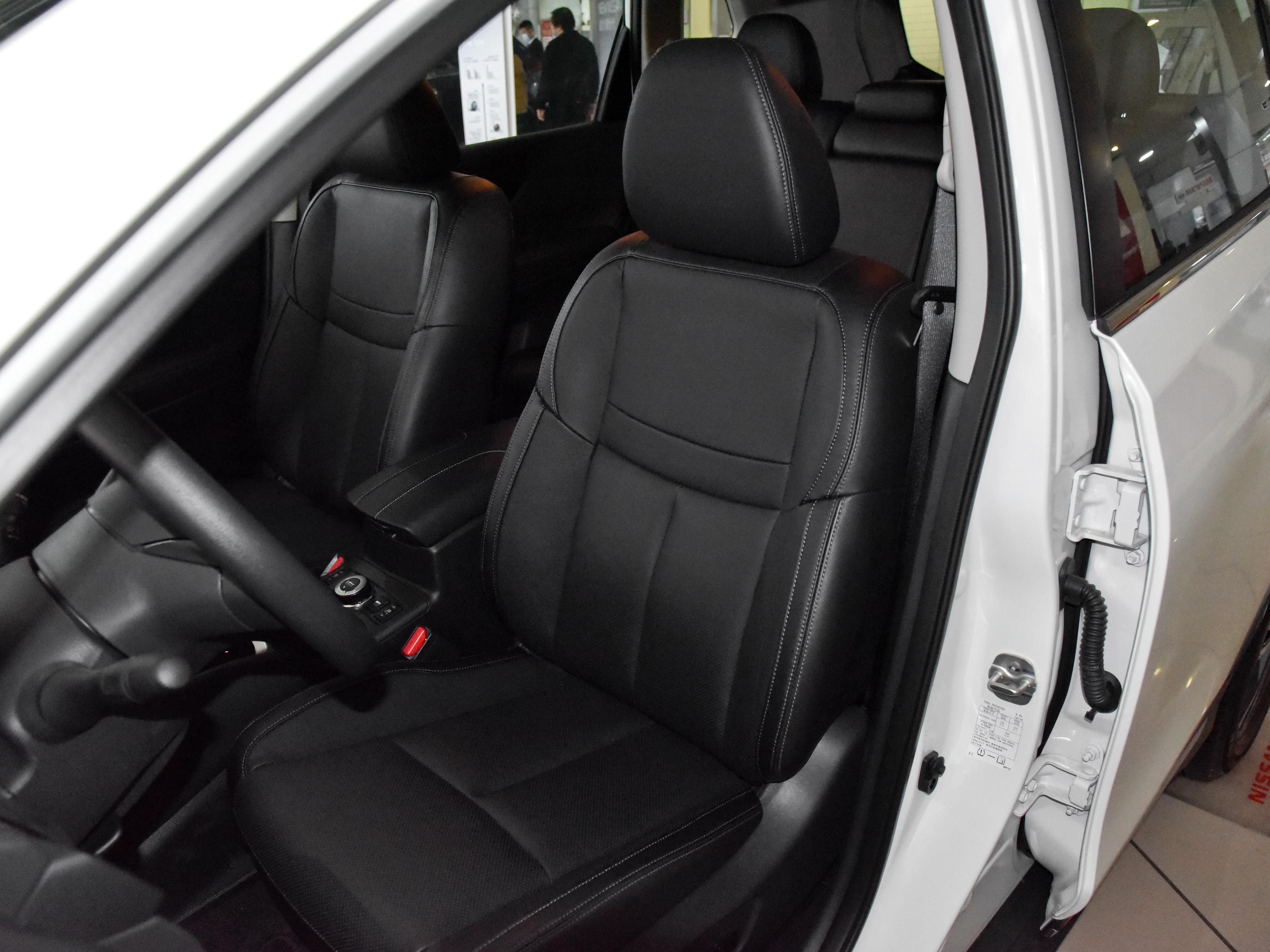 性价比最高的日系suv车奇骏,日产奇骏最便宜四驱suv车型