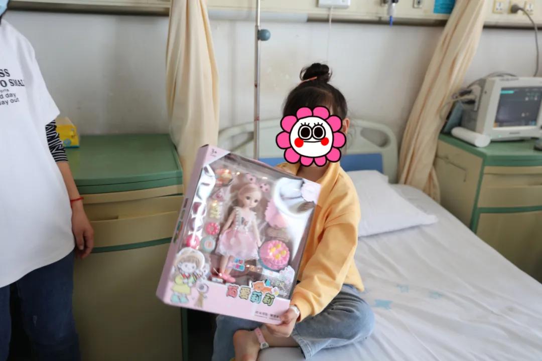 龙凤胎睡觉哭闹,龙凤胎宝宝睡觉