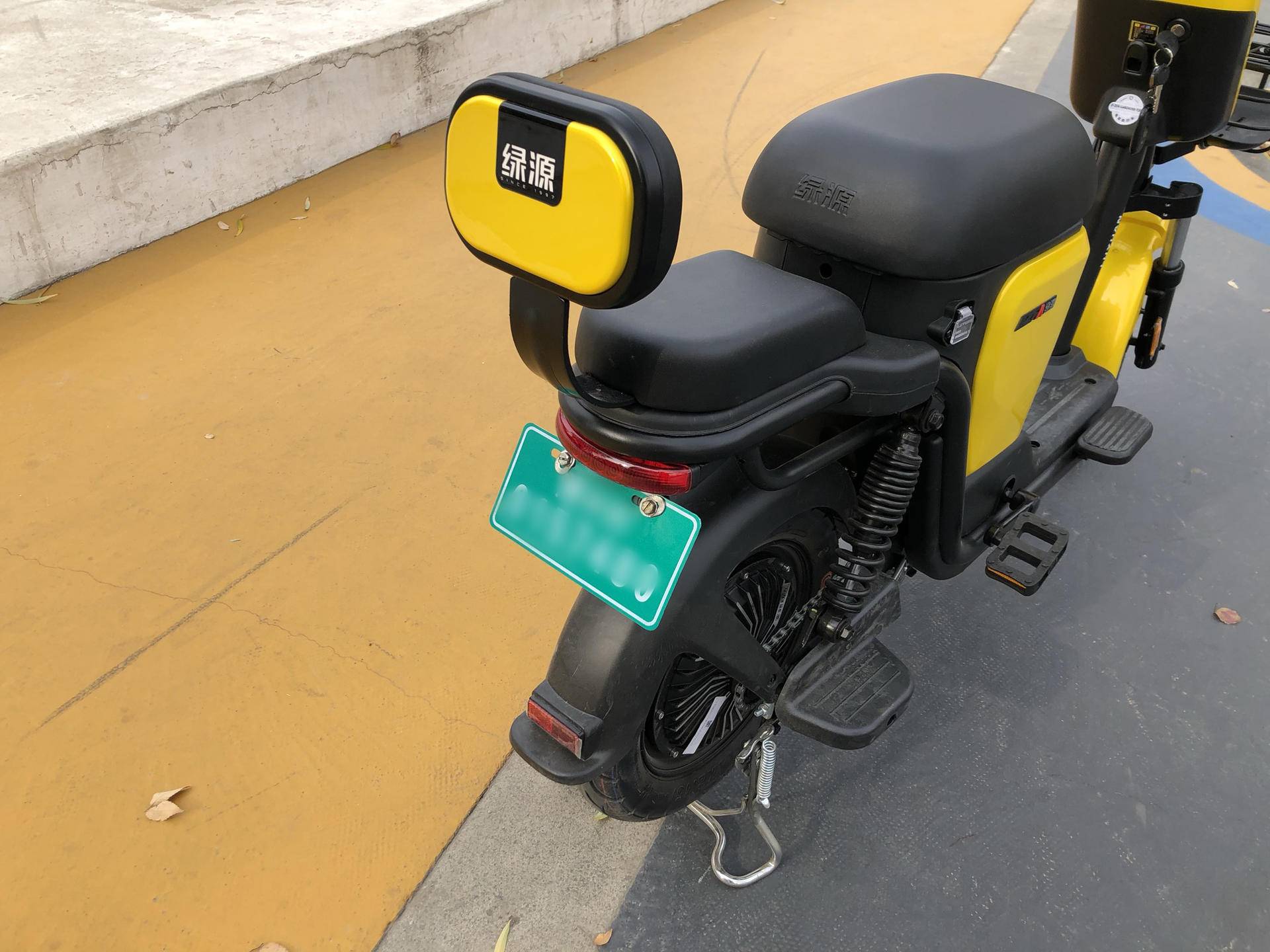 新国标电车锂电池哪家好,电动车新国标锂电池还是铅酸