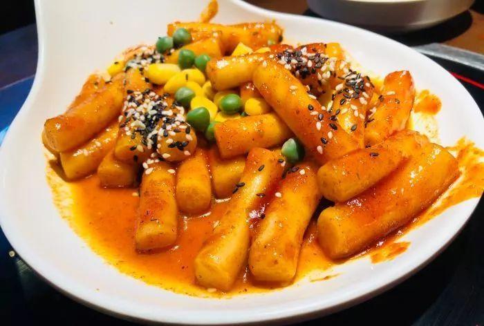 拔草打卡美食一条街,拔草各大美食品牌