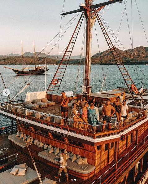 印尼富二代做手提包视频,印尼富二代用儿童脊椎造手提包