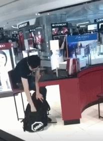 盖座假城卖假包，代购的演技真绝