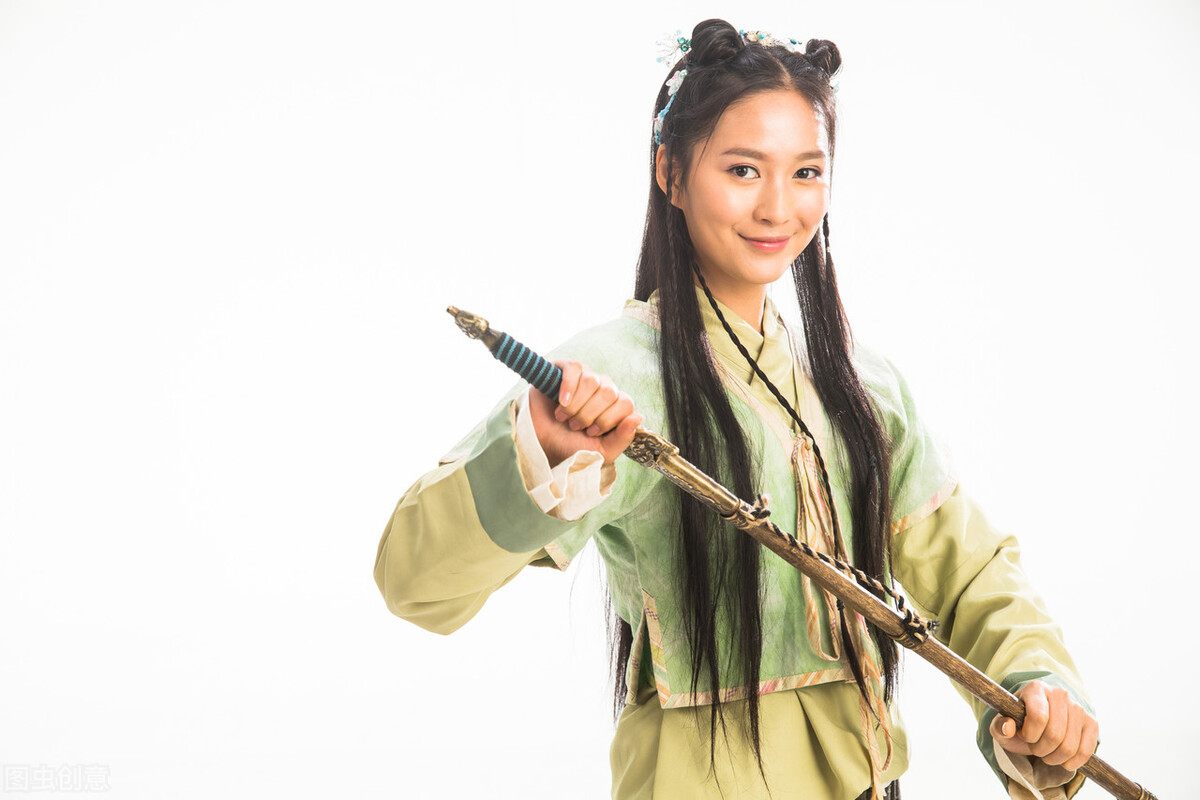 故事:徐延忠夜闯古庙,美貌女子开口就喊相公,究竟是人是妖?