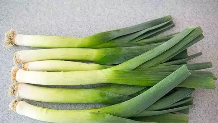 几种养在一起可以互相促进生长的蔬菜,还能很好地减少病虫害