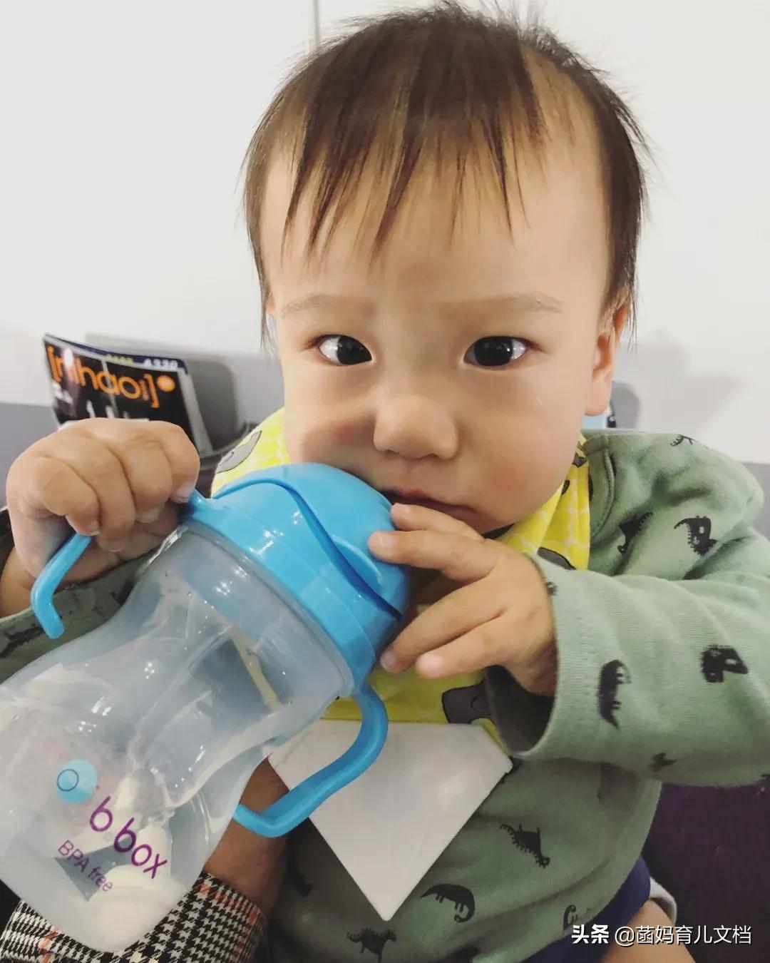 儿童水杯怎么选比较好,儿童水杯材质哪种最安全