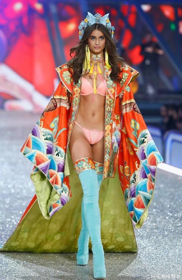 国际大牌玩中国风丑出新高度！十二生肖被玩坏，奶奶看了都嫌土