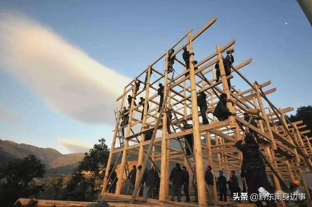 鏉ㄦ槍涔夎嫍瀹跺悐鑴氭ゼ,鑻楀鍚婅剼妤兼潹鏄屼箟