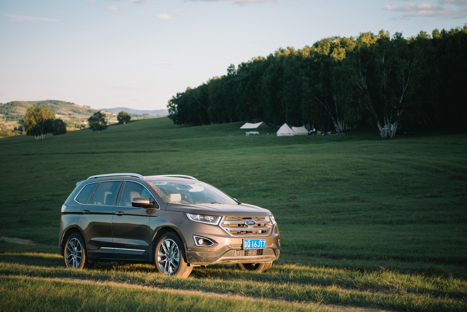 拥有这21件高颜值户外装备,让我们的草原野餐会像家里般优雅