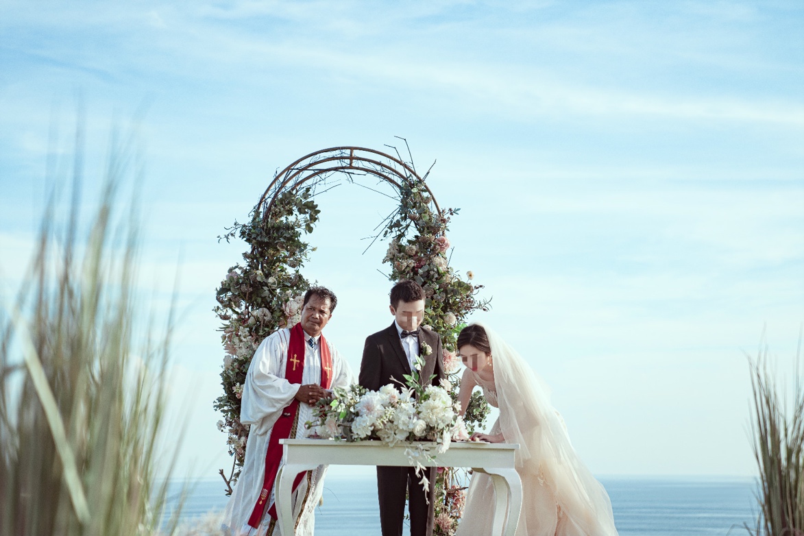 如何办个简单小型的婚礼,如何办一场只有俩人的婚礼