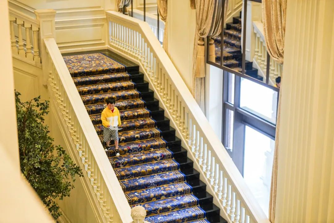 不到两千就能住天津丽思卡尔顿？还能随便吃？这样的羊毛不多了