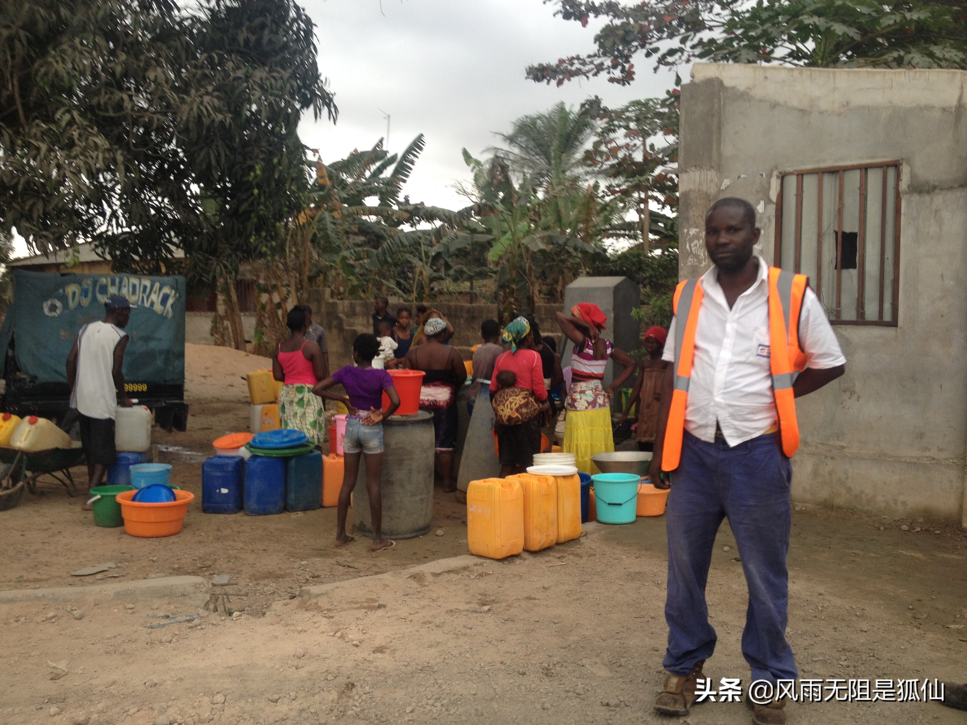 安哥拉用水与打水的女人2回忆我在非洲安哥拉的日子49