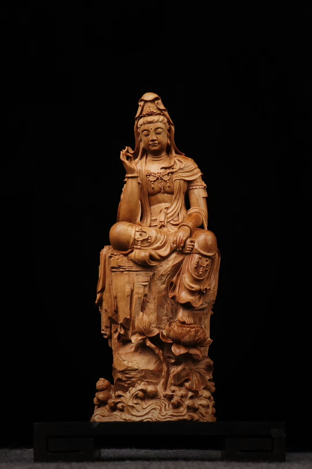 大木头雕刻过程图片欣赏,精雕木头纯手工