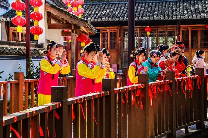 新安江山水画廊景区村落,漳潭古村