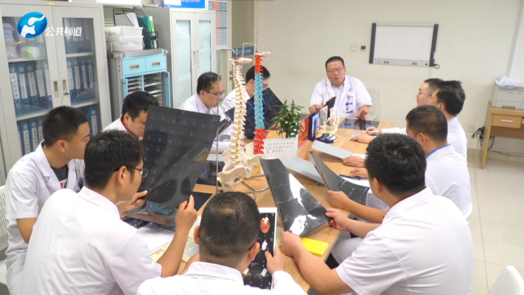 郑大一附院东院区膝关节骨科主任,郑大一附院骨科关节置换知名专家