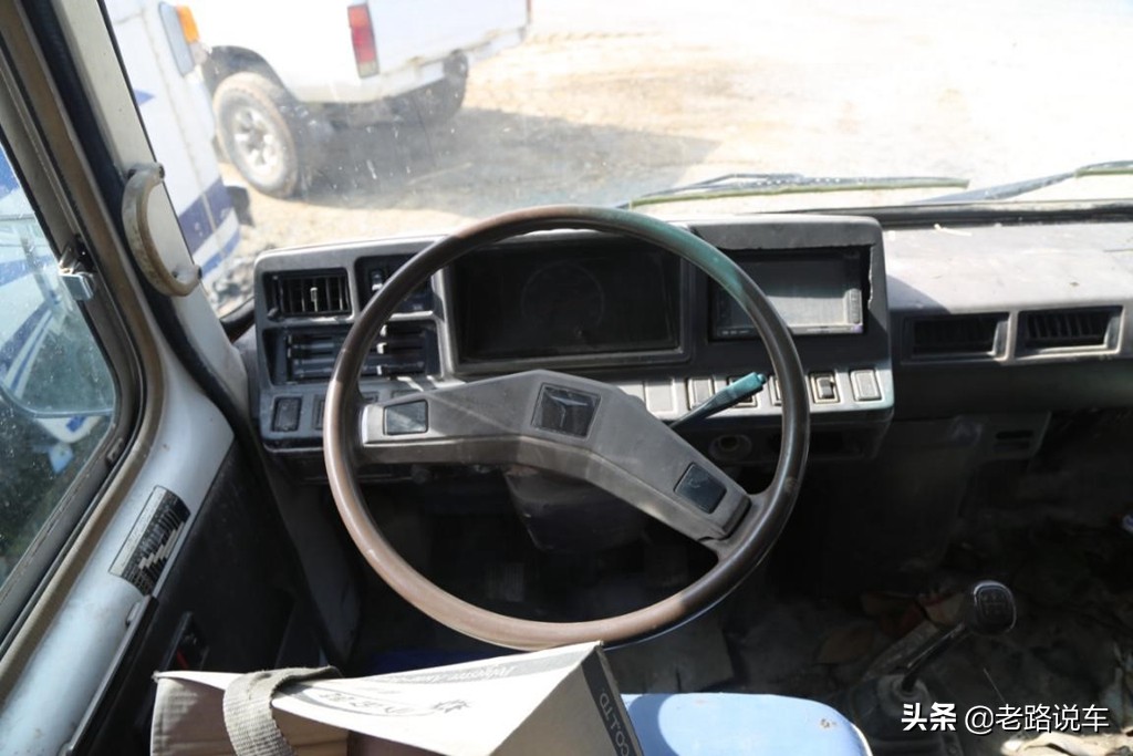 曾为政府机构“*用御**”客车的丰田第二*考代**斯特