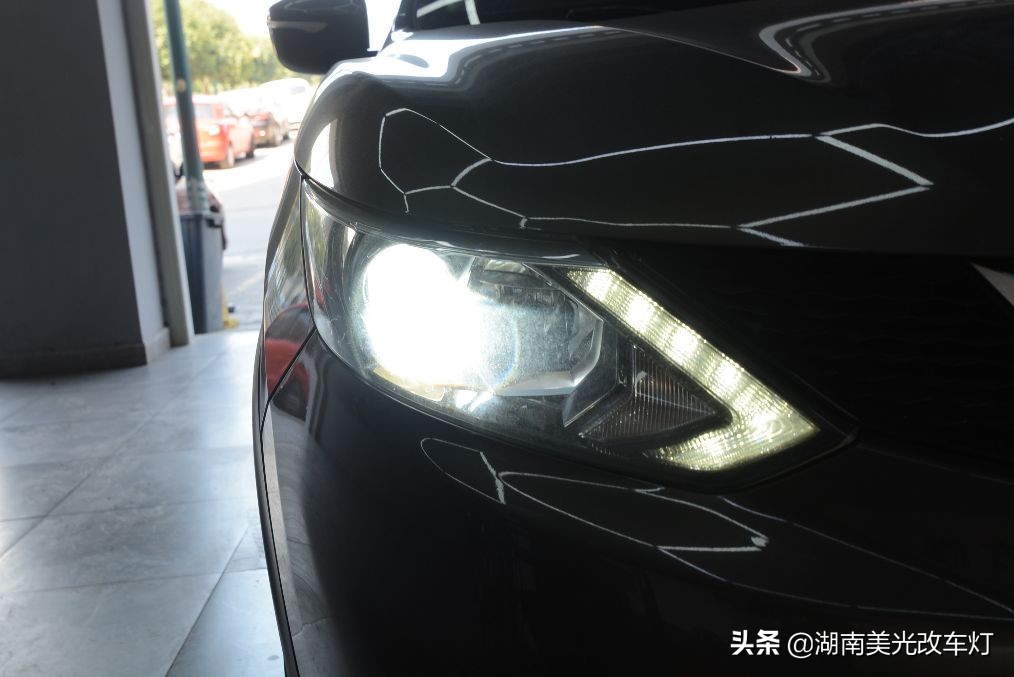 2022款逍客卤素大灯更换成led,逍客卤素灯有必要改led