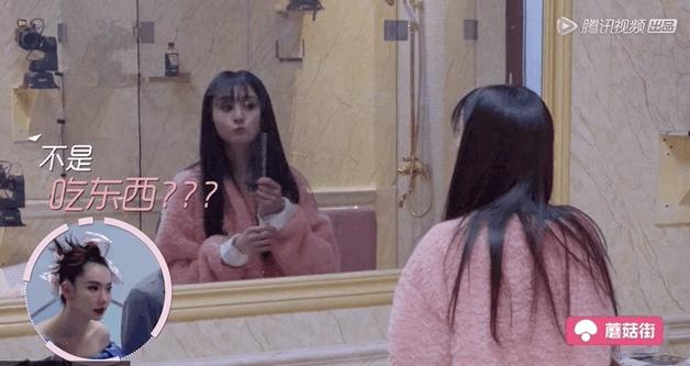 按摩脸部可以消除法令纹?郑爽、范冰冰亲自示范,我劝你别按了