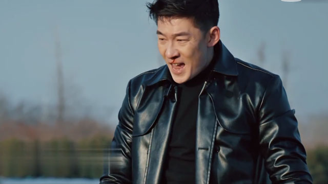 三叉戟黄有发是谁,三叉戟小青和黄总什么关系