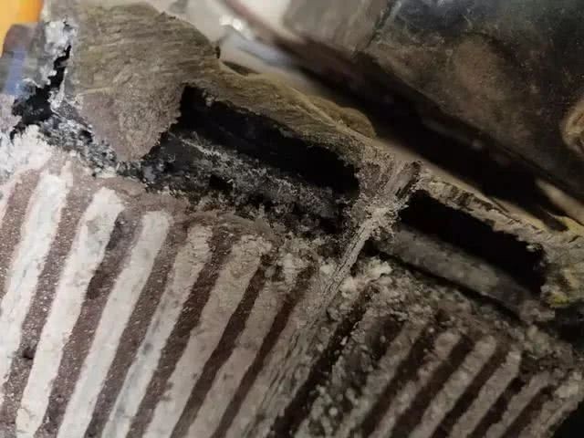 如何看汽车蓄电池亏电,有哪些方法判断蓄电池亏电状态