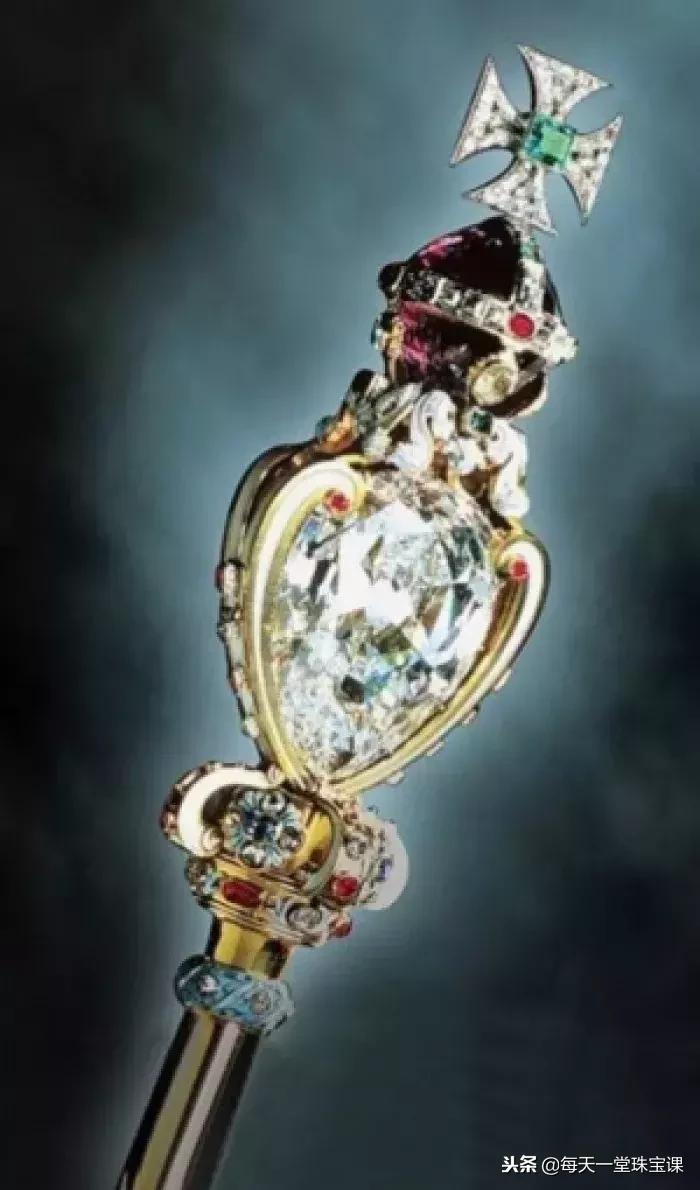 现在买到的钻石都是人造钻石吗,为什么人造钻石比天然钻石品质好