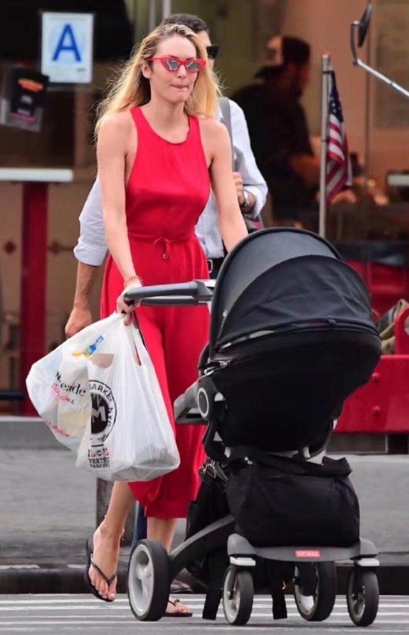 那些年买过的明星同款,花8000买香奈儿