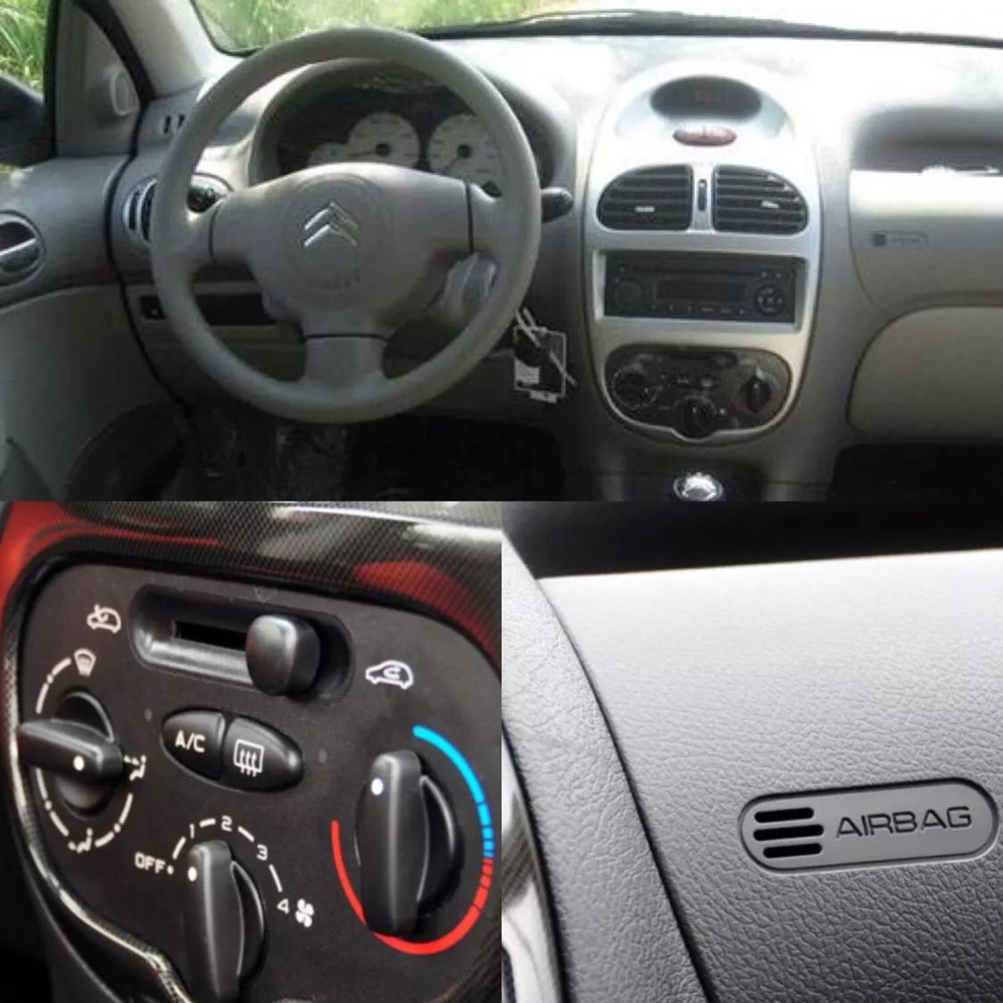 新到13年东风雪铁龙c2,犹豫了很久才买的玩具