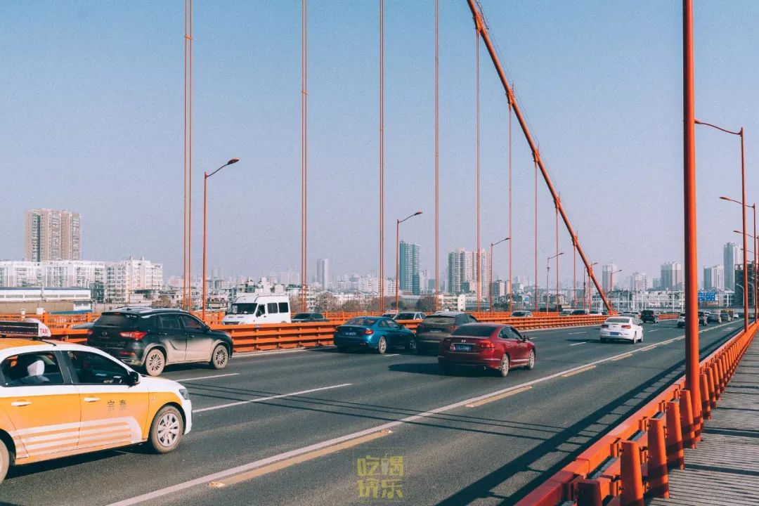 武汉的造桥水平,武汉造桥的视频