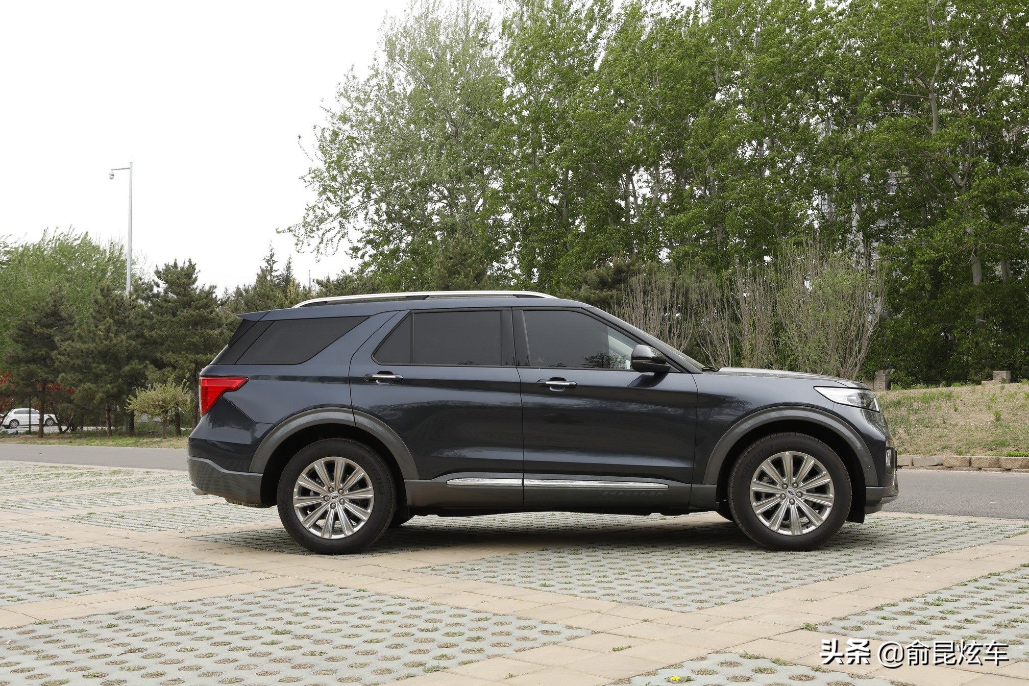 全新大七座suv福特探险者,帅气十足的性能轿跑suv