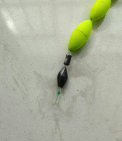 七星漂线组这样改进，即可以钓跑铅也可以打浮，灵活多变很好用！