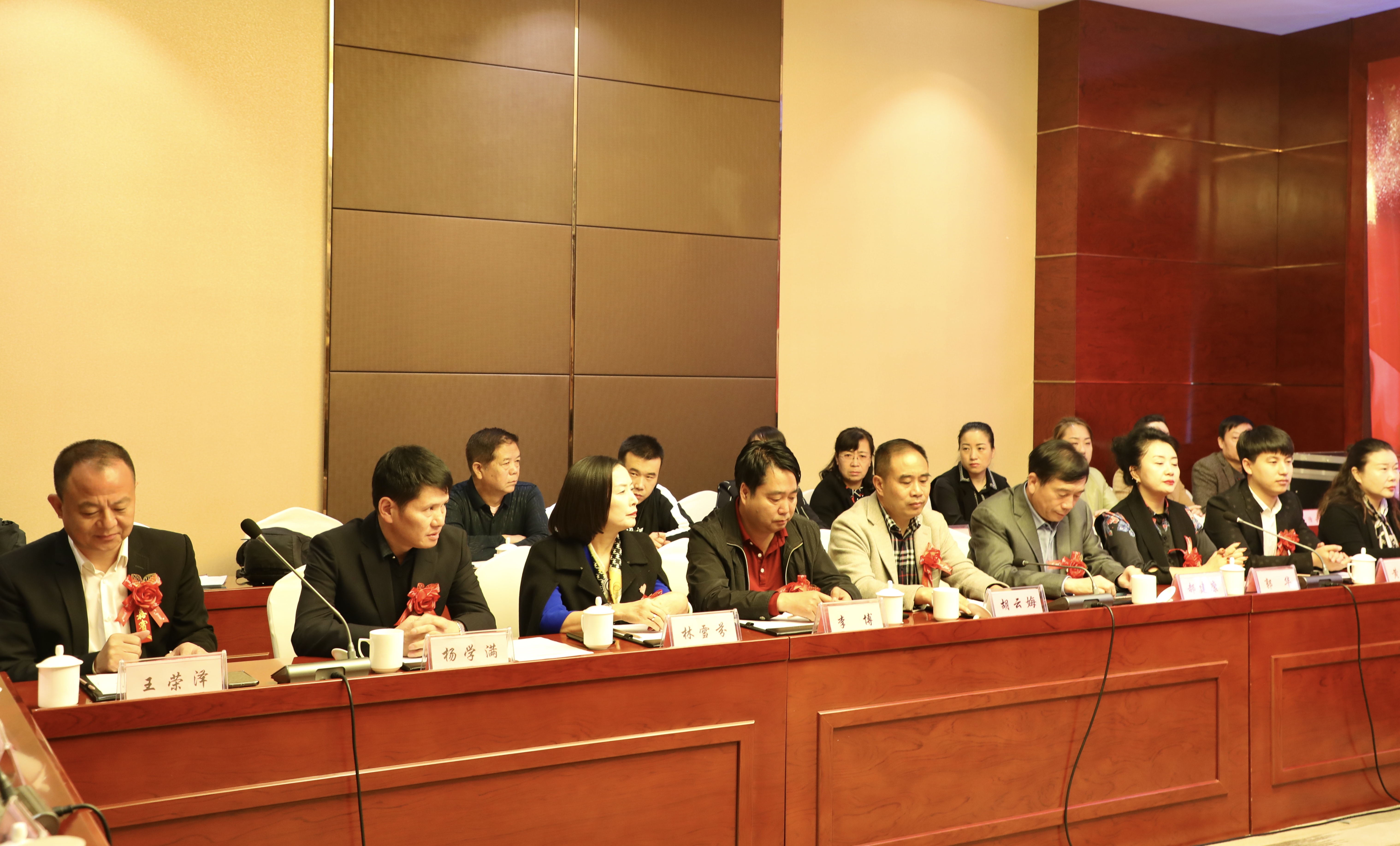 山西忻州商业中心,忻州汇都购物中心是谁投资的